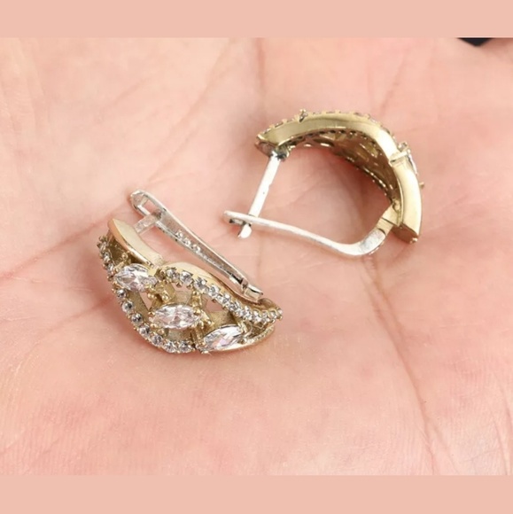 Stunning huge white sapphires & topaz earrings - Picture 3 of 3